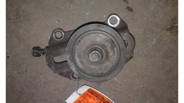 Usados Rodillo tensor correa múltiple Kia Sorento I (JC) 3.5 V6 24V Precio de solicitud ofrecido por Autodemontage Joko B.V.