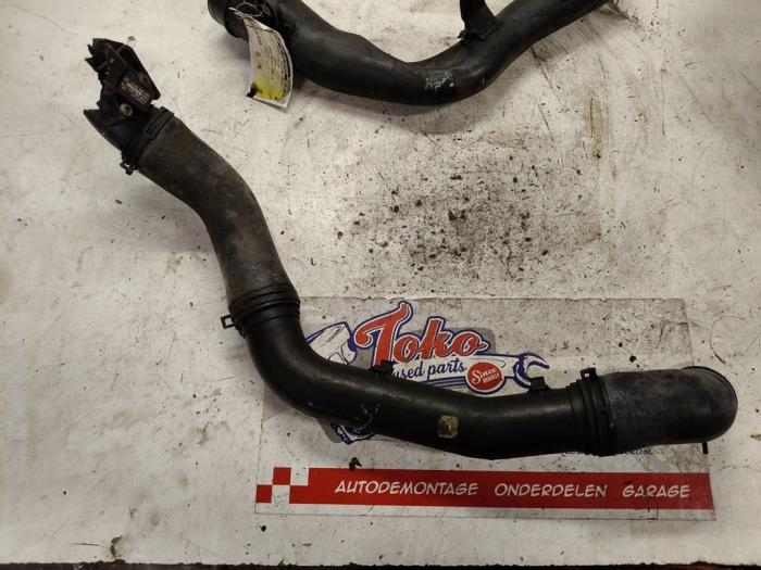 Intercooler Rohr van een Seat Ibiza III (6L1) 1.9 TDI 100 2002