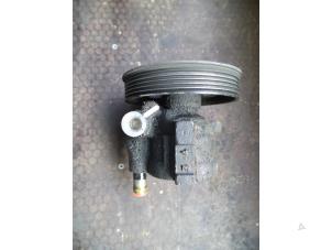 Used Power steering pump Dacia Logan (LS) 1.4 Price on request offered by Autodemontage Joko B.V.