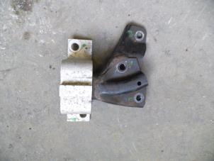 Used Engine mount Dacia Logan (LS) 1.4 Price on request offered by Autodemontage Joko B.V.