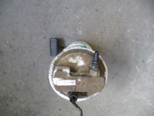 Used Electric fuel pump Dacia Logan (LS) 1.4 Price on request offered by Autodemontage Joko B.V.