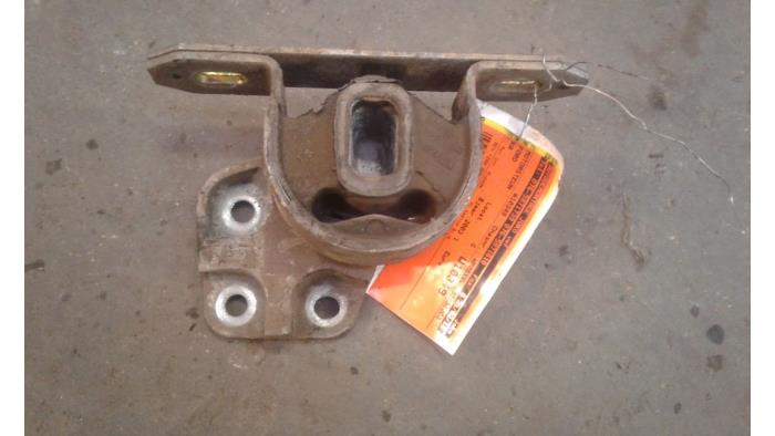 Used Engine mount Ford Ka I 1.3i Price on request offered by Autodemontage Joko B.V.