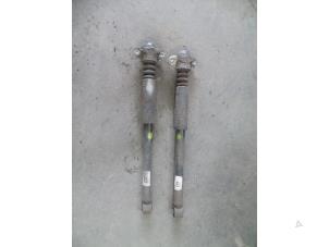 Used Shock absorber kit Seat Toledo (1M2) 1.6 Price on request offered by Autodemontage Joko B.V.