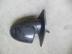 Used Wing mirror, left Kia Picanto (BA) 1.1 12V Price on request offered by Autodemontage Joko B.V.