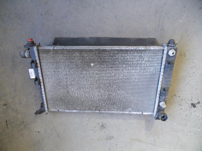 Usagé Radiateur Mercedes A (W168) 1.9 A-190 Prix sur demande proposé par Autodemontage Joko B.V.
