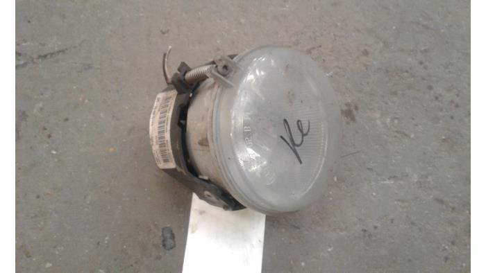 Używane Halogen prawy Chrysler Voyager/Grand Voyager (RG/RS) 2.8 CRD 16V Autom. Cena na żądanie oferowane przez Autodemontage Joko B.V.