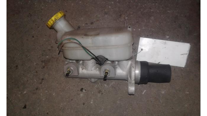 Gebrauchte Hauptbremszylinder Chrysler Voyager/Grand Voyager (RG/RS) 2.8 CRD 16V Autom. Preis auf Anfrage angeboten von Autodemontage Joko B.V.