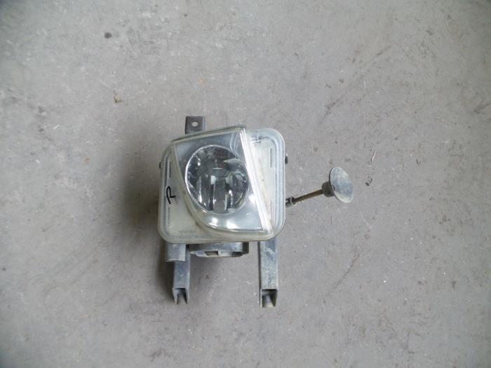 Używane Halogen prawy Opel Meriva (A) 1.6 16V Cena na żądanie oferowane przez Autodemontage Joko B.V.