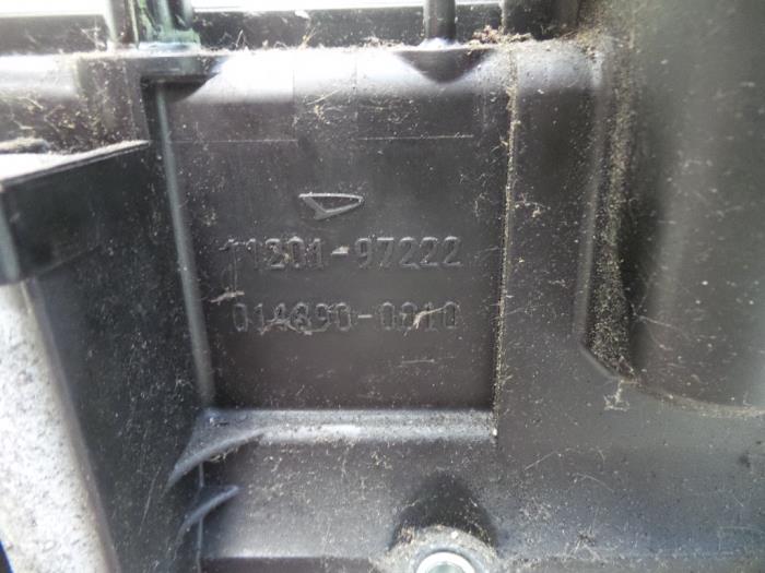 Ventildeckel van een Daihatsu Cuore (L251/271/276) 1.0 12V DVVT 2005