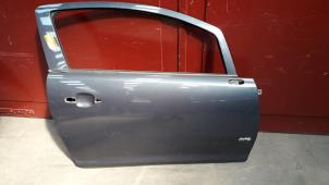 Używane Drzwi prawe wersja 2-drzwiowa Opel Corsa D 1.0 Cena na żądanie oferowane przez Autodemontage Joko B.V.