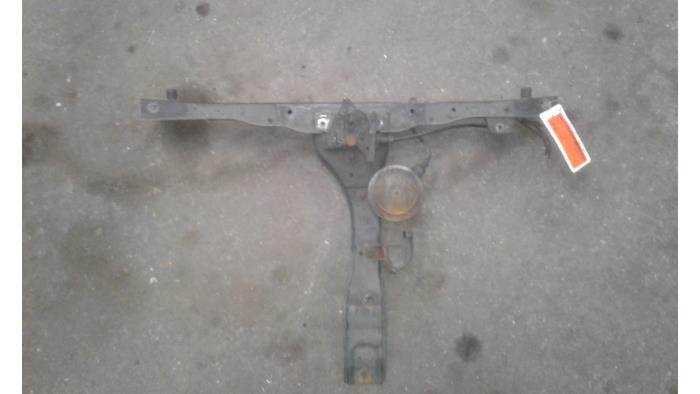 Używane Panel przedni Hyundai Matrix 1.5 CRDi 16V Cena na żądanie oferowane przez Autodemontage Joko B.V.