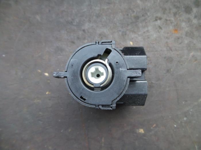 Ignition switch from a BMW 3 serie (E46/2) M3 3.2 24V 2002