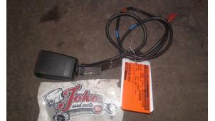 Used Front seatbelt buckle, right Mercedes E diesel (W124) 3.0 300 D Turbo Price on request offered by Autodemontage Joko B.V.