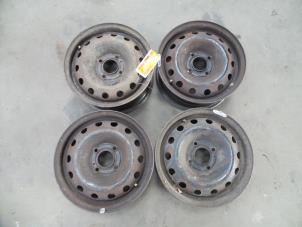 Used Set of wheels Peugeot 206 (2A/C/H/J/S) 1.1 XN,XR Price on request offered by Autodemontage Joko B.V.