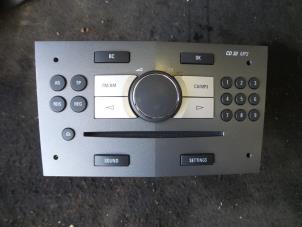 Used Radio CD player Opel Antara (LA6) 2.0 CDTI 16V 4x4 Price on request offered by Autodemontage Joko B.V.