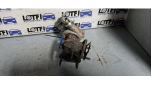 Turbo van een Renault Clio III (SR) 1.2 16V TCE 100 2010