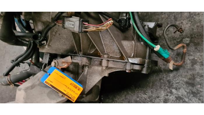 Usagé Boîte de vitesse Ford Focus 1 Wagon 1.4 16V Prix € 150,00 Règlement à la marge proposé par Automarkt Lotfi