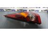 Feu arrière droit d'un Renault Megane II Grandtour (KM), 2003 / 2009 1.6 16V, Combi, 4 portes, Essence, 1.598cc, 83kW (113pk), FWD, K4M760; K4MT7; K4M761; K4M764, 2003-10 / 2009-05, KM0C; KM0J; KMMJ; KM1B 2004
