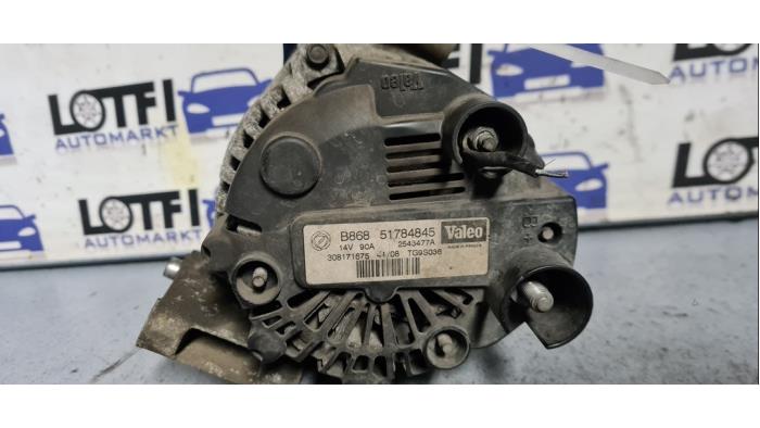Begagnade Dynamo Fiat 500 (312) 1.3 MJTD 16V Pris € 50,00 Marginaltabell erbjuds av Automarkt Lotfi