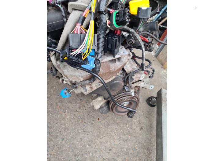 Silnik z Renault Clio IV (5R) 1.2 16V 2013