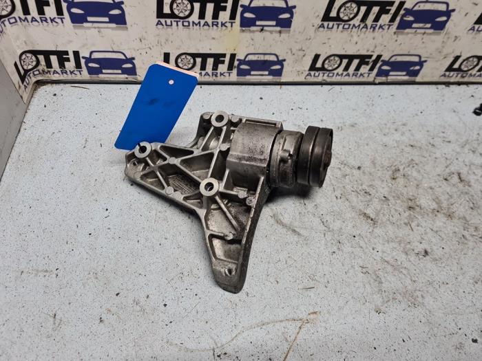 Usados Rodillo tensor correa múltiple Seat Ibiza IV (6J5) 1.2 TSI Precio € 25,00 Norma de margen ofrecido por Automarkt Lotfi