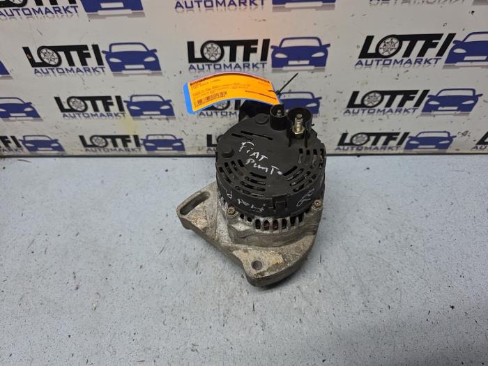 Begagnade Dynamo Fiat Punto I (176) 75,Selecta 1.2 Fire MPI Pris € 30,00 Marginaltabell erbjuds av Automarkt Lotfi