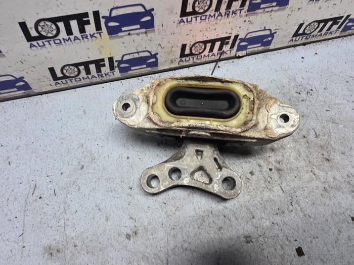 Support moteur d'un Opel Zafira Tourer (P12) 1.6 CDTI 16V ecoFLEX 134 2017