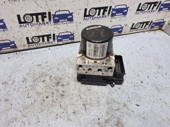 ABS pump from a Opel Zafira Tourer (P12) 1.6 CDTI 16V ecoFLEX 134 2017