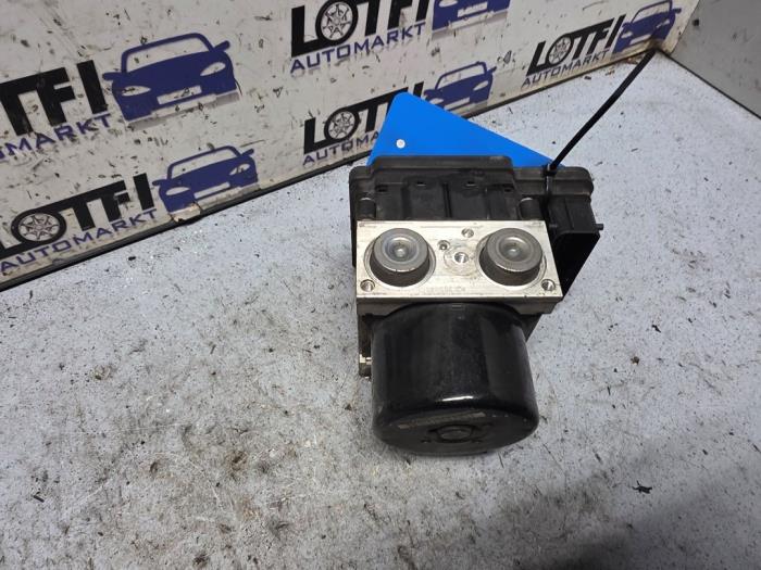 ABS pump from a Opel Zafira Tourer (P12) 1.6 CDTI 16V ecoFLEX 134 2017