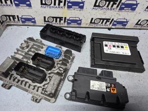 Ignition lock + computer from a Opel Zafira Tourer (P12) 1.6 CDTI 16V ecoFLEX 134 2017