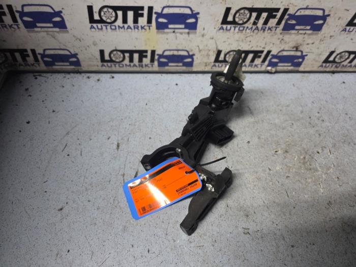 Używane Stacyjka + Kluczyk Fiat Fiorino (225) 1.3 JTD 16V Multijet Cena € 35,00 Procedura marży oferowane przez Automarkt Lotfi