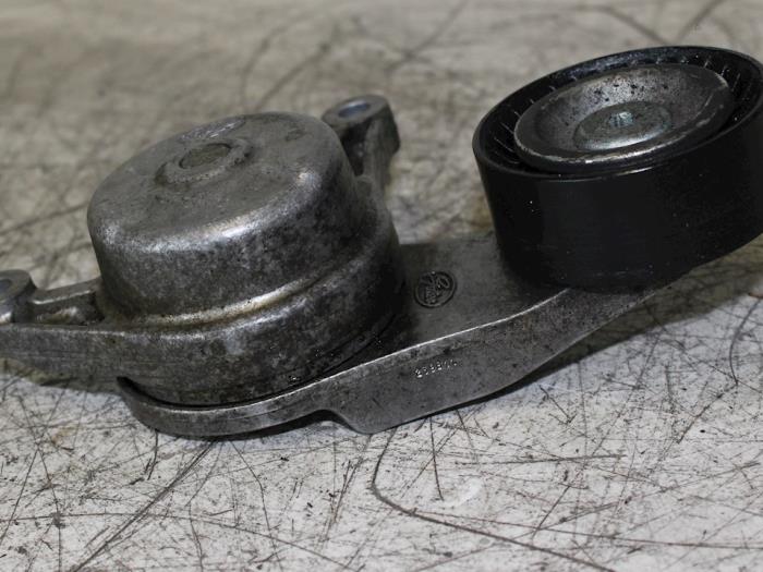 Spanrolle multiriem van een BMW 3-Serie 2008