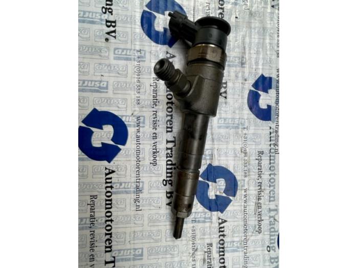 Injector (diesel) from a Peugeot Partner