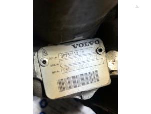 Usados Turbo Volvo V70 Precio € 250,00 Norma de margen ofrecido por Automotoren Trading b.v.