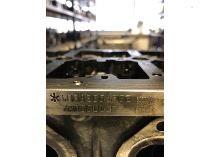 Cylinder head from a BMW 5-Serie