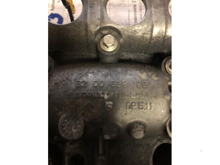 Begagnade Topplock Renault Trafic Pris € 500,00 Marginaltabell erbjuds av Automotoren Trading b.v.