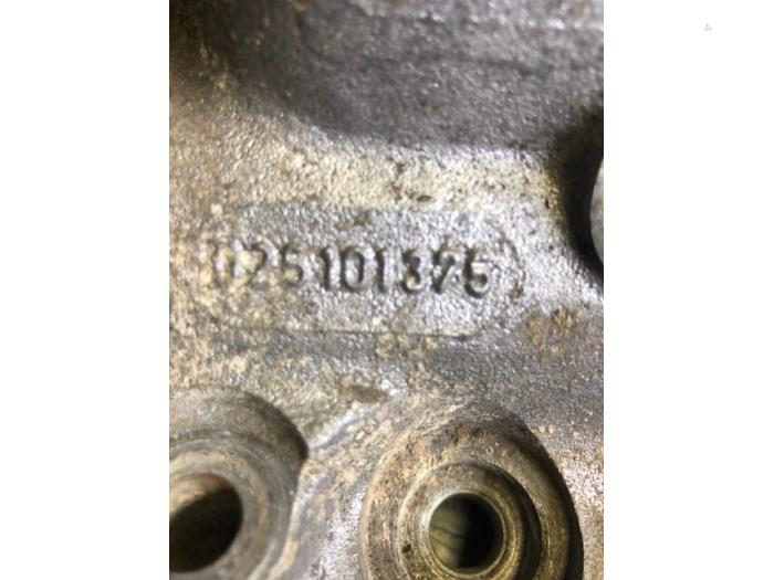 Begagnade Topplock Volkswagen Transporter Pris € 100,00 Marginaltabell erbjuds av Automotoren Trading b.v.