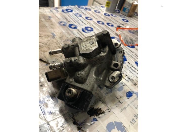 Mechanical fuel pump from a Seat Ibiza 2011