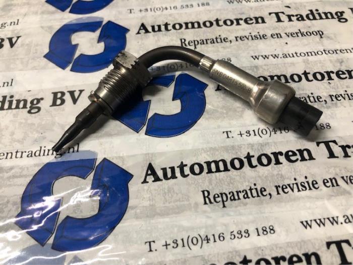 Temperatursensor Motor van een Opel Combo 2016
