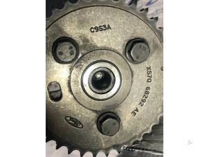 Used Camshaft sprocket Ford Mondeo Price on request offered by Automotoren Trading b.v.
