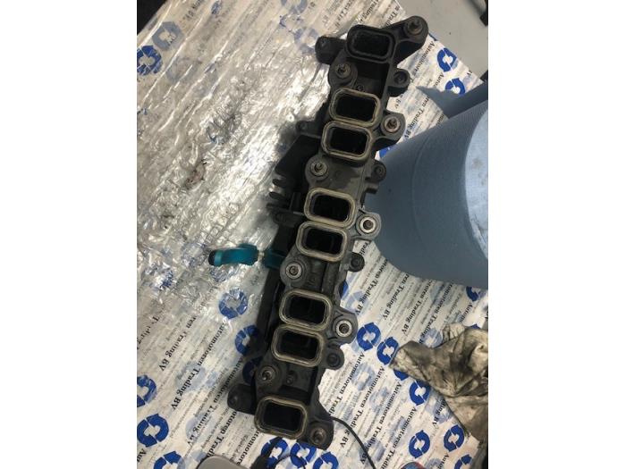 Używane Kolektor dolotowy Ford Mondeo Cena € 50,00 Procedura marży oferowane przez Automotoren Trading b.v.