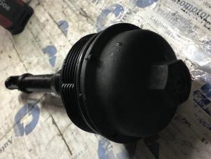 Used Oil filter cover Mercedes B-Klasse Price on request offered by Automotoren Trading b.v.