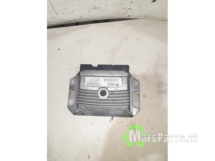 Used Engine management computer Renault Scénic II (JM) 1.6 16V Price € 25,00 Margin scheme offered by Autodemontagebedrijf De Mars