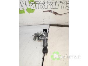 Used Set of locks Chevrolet Spark 1.2 16V Price € 40,00 Margin scheme offered by Autodemontagebedrijf De Mars