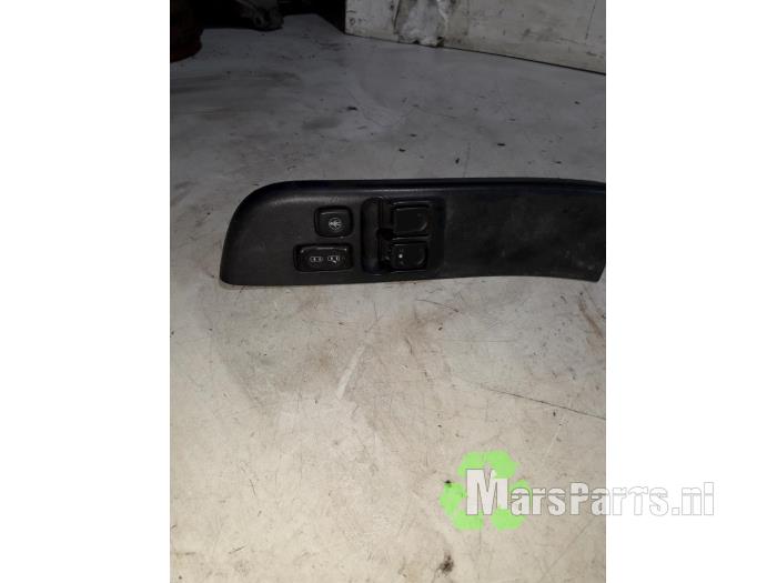 Używane Przelacznik combi okienny Opel Frontera (6B) 2.2i 16V Cena € 24,00 Procedura marży oferowane przez Autodemontagebedrijf De Mars