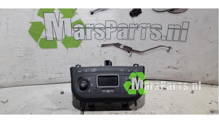 Używane Panel climatronic Alfa Romeo MiTo (955) 1.3 JTDm 16V Eco Cena € 36,00 Procedura marży oferowane przez Autodemontagebedrijf De Mars