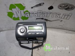 Used Radio CD player Honda Jazz (GE) 1.4 i-Dsi Price € 30,00 Margin scheme offered by Autodemontagebedrijf De Mars