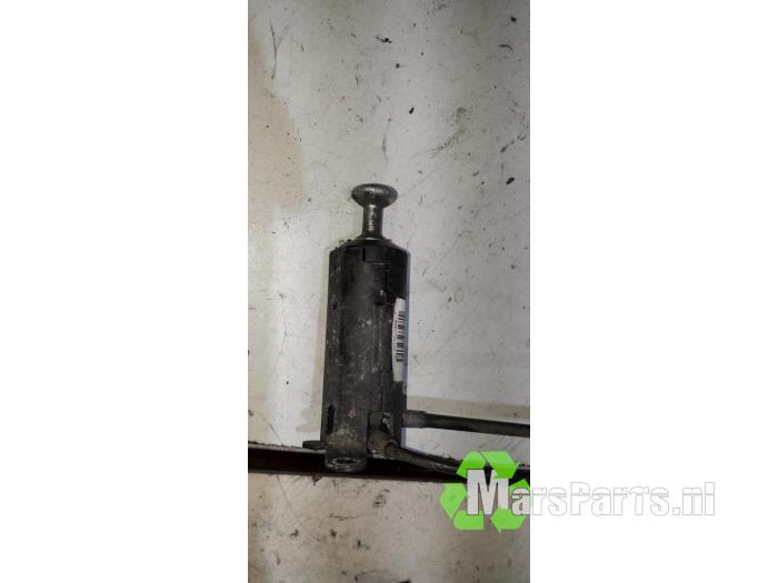 Mecanismo de elevación de rueda de