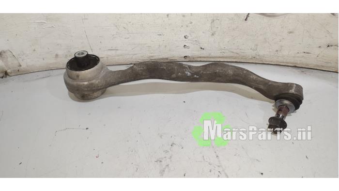 Front wishbone, left from a BMW 3 serie Touring (F31) 330d 3.0 24V 2014