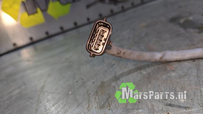 Usados Sonda Lambda Renault Clio III (BR/CR) 1.2 16V TCe 100 Precio € 20,00 Norma de margen ofrecido por Autodemontagebedrijf De Mars